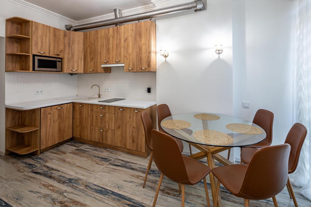 Apartmán Romari Вічева 1 Lvov Exteriér fotografie